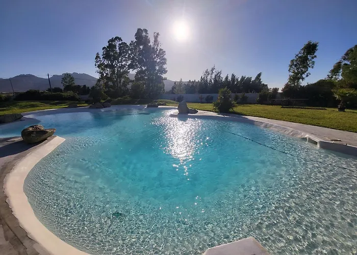 Luxueuse Privee Avec Piscine Lagon 别墅 *